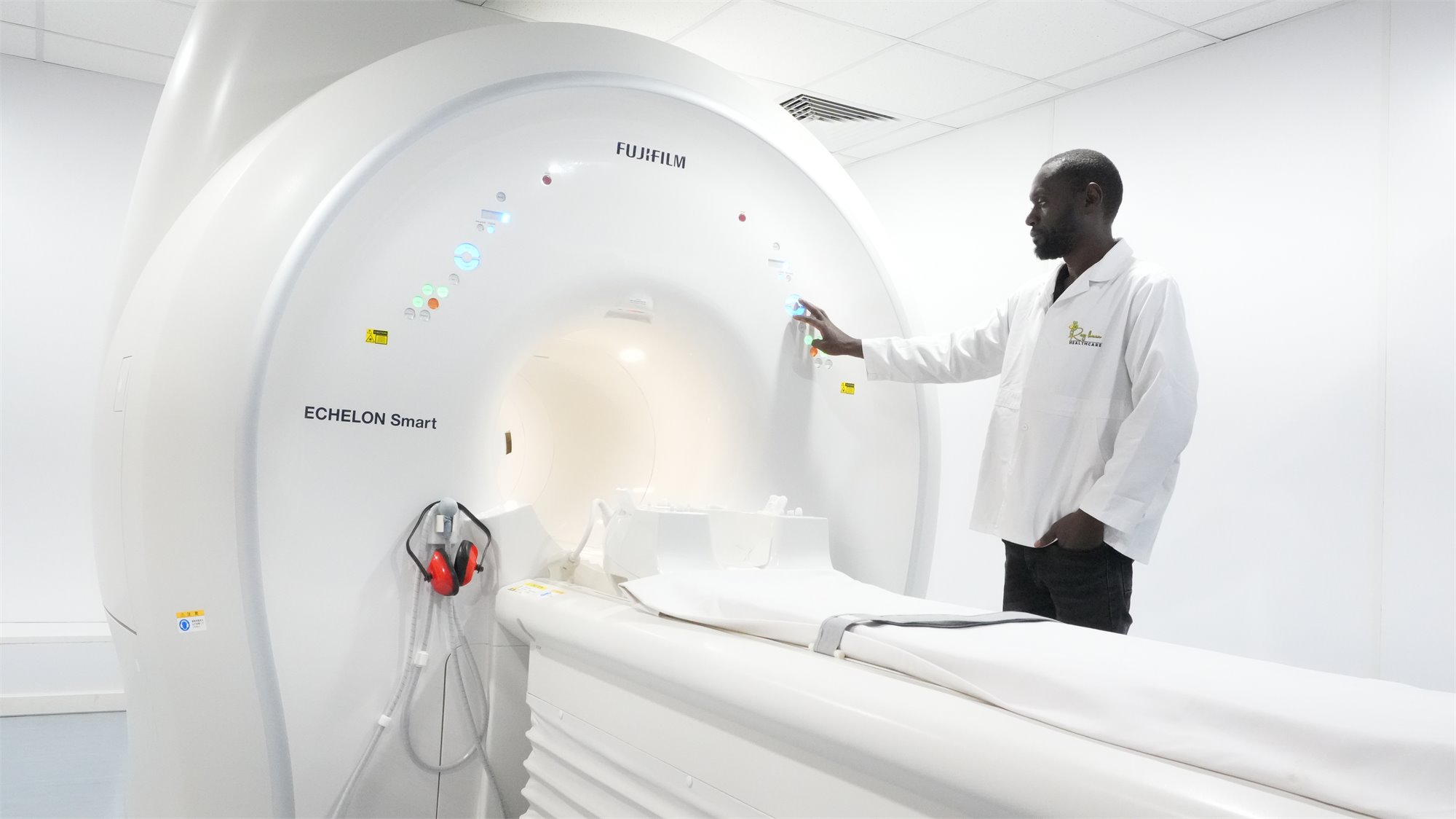 Rayhaan Healthcare technologist with the MRI scanner